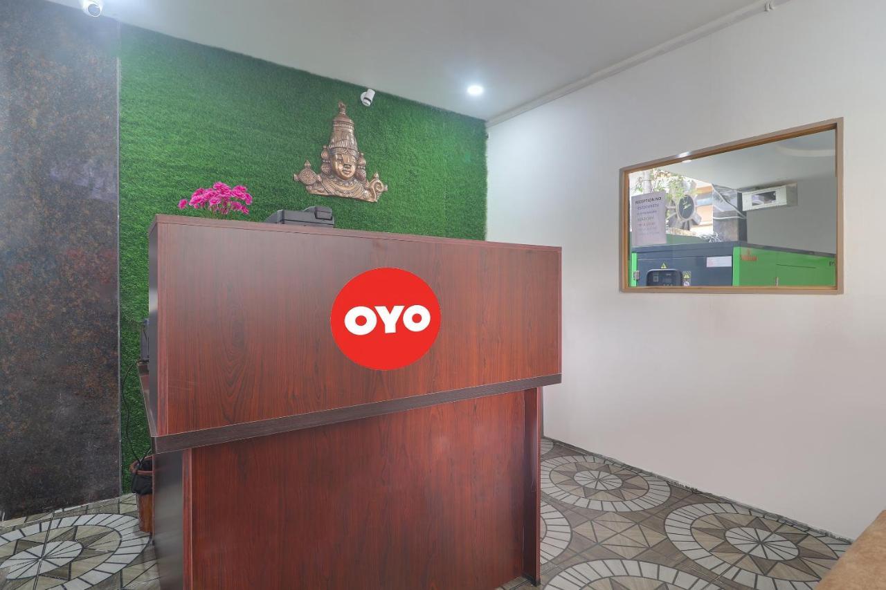 Oyo Sri Sai Suites Near Shilparamam Hyderabad Exteriör bild